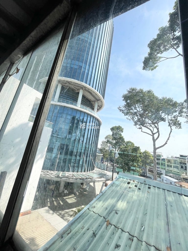 HÀNG HIẾM QUẬN 11 - MỘT  BƯỚC RA MẶT TIỀN 3/2 - HẺM XE HƠI-CHỈ 8,xx TỶ 