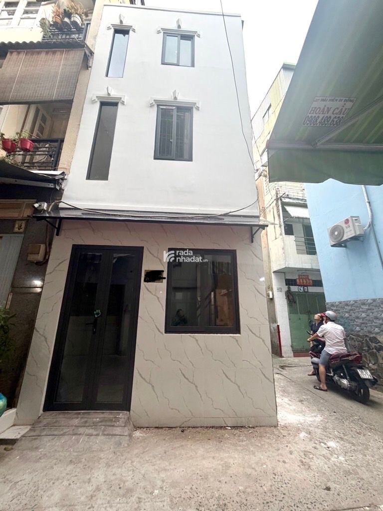 SIÊU PHẨM 3 TẦNG  CĂN HÓC KO LỘ GIỚI KO QUY HOẠCH -- DIỆN TÍCH SỬ DỤNG 40m2 - HẺM TRƯỚC NHÀ 3MBình 