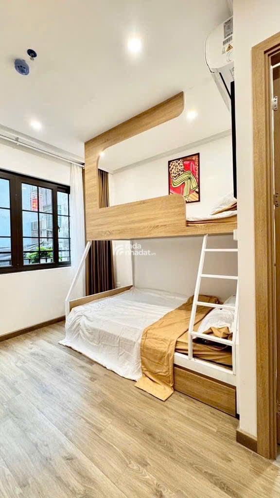 Nhà siêu đẹp khu vực trung tâm quận Hai Bà Trưng, diện tích 51m2, 6 tầng ,12 tỷ