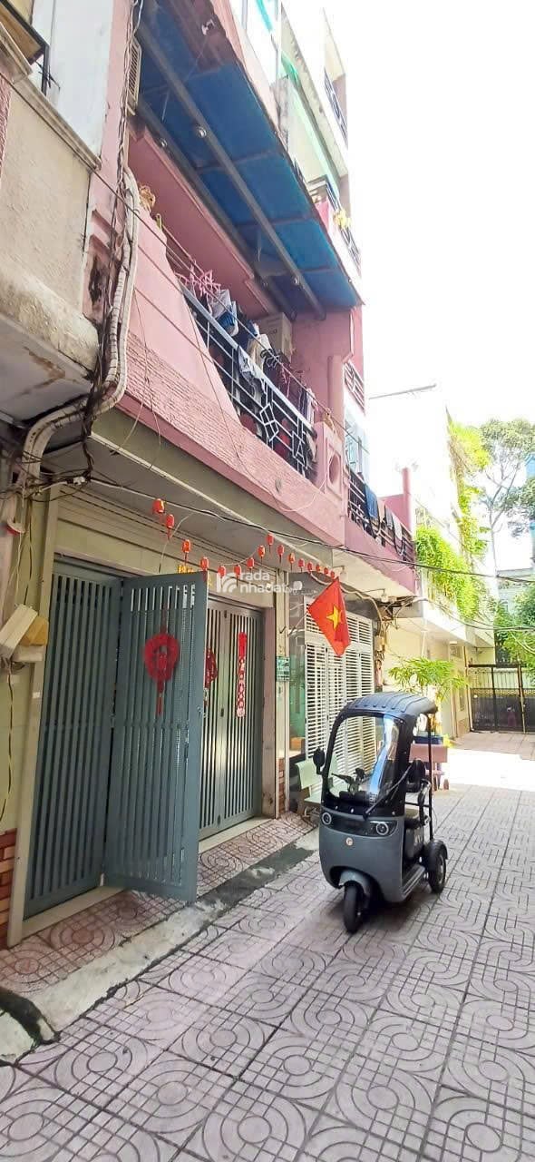 Bán nhà HXT dọn vào ở ngay 572/ Nguyễn Trãi,Q5, 4.2x17m, 1 trệt 2 lầu ST, giá chỉ 17.5 còn TL