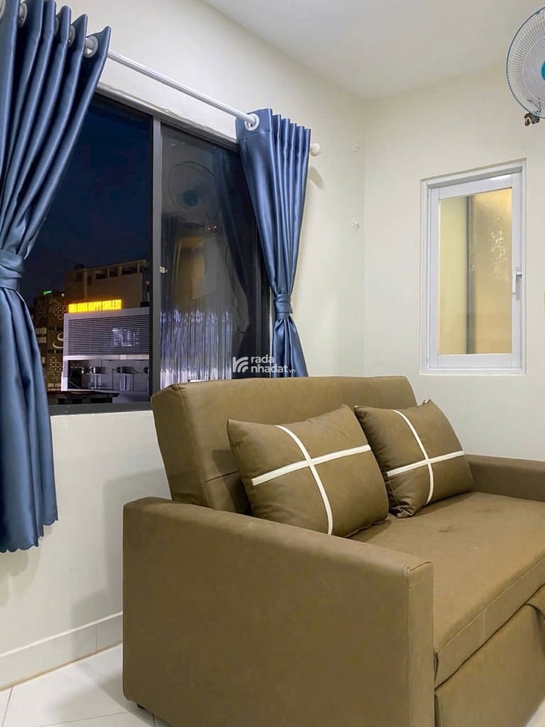 SÁT SÂN BAY, HẺM XE HƠI HOÀNG VĂN THỤ, PHÚ NHUẬN, 3 TẦNG CÓ KC Ở NGAY. GIẢM 550TR CHỈ 2.2T TL 