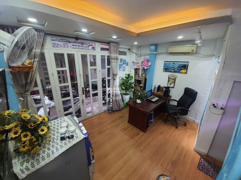 NHÀ NGAY CHỢ PHẠM VĂN HAI, TÂN BÌNH NHỈNH 3 TỶ PHÙ HỢP GIA ĐÌNH TRẺ MUA Ở