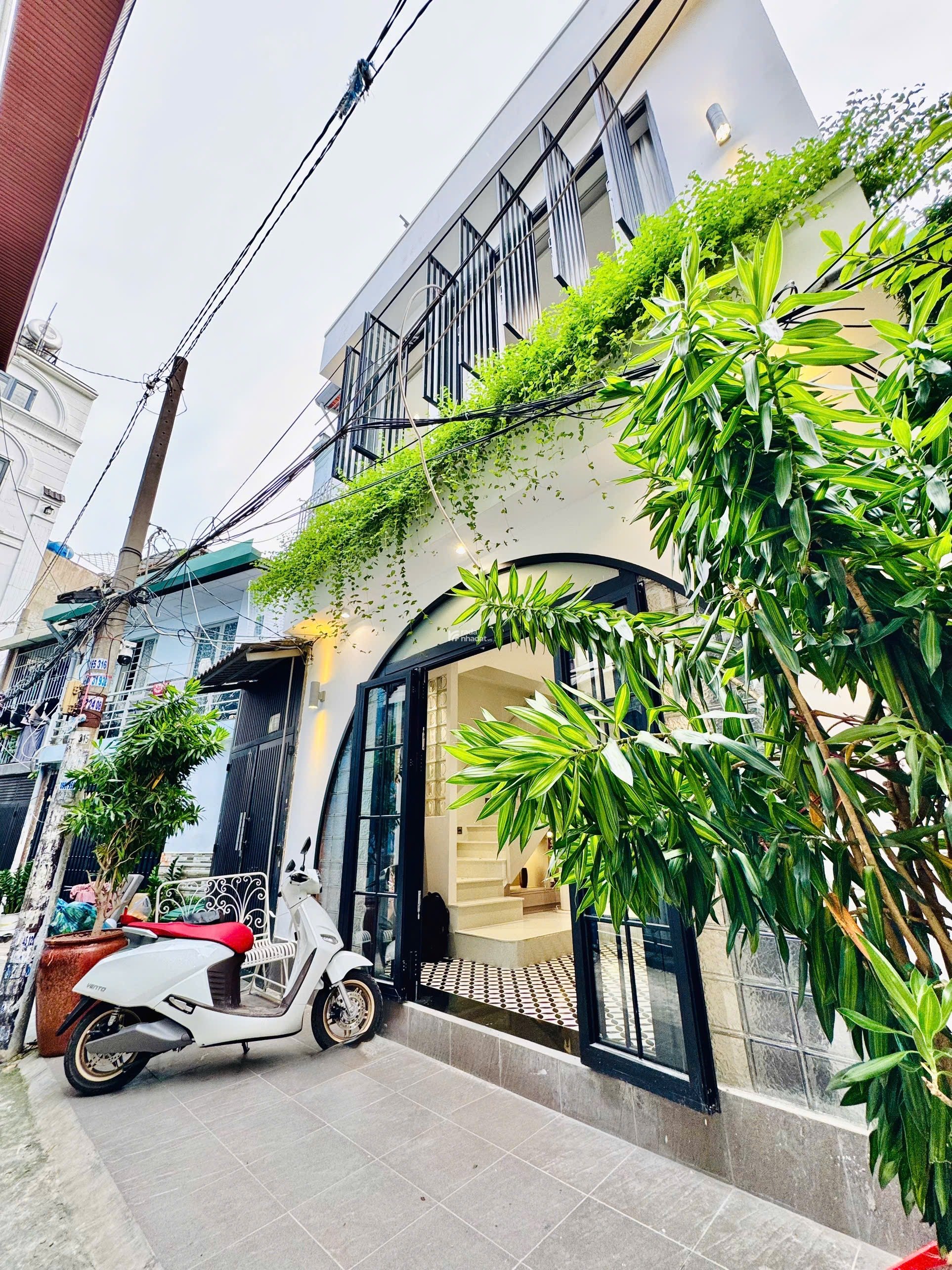 BÁN NHÀ 3 TẦNG Hoàng Hoa Thám, Bình Thạnh-TẶNG Nội thất cao cấp thiết kế theo nhà-GIÁ 9,3 TỶ TL