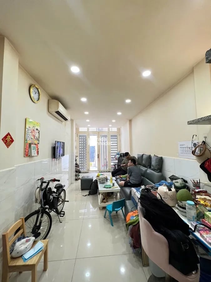 Bán nhà 3 tầng  Trần Văn Quang, Phường 10, Tân Bình chỉ 5.8 tỷ