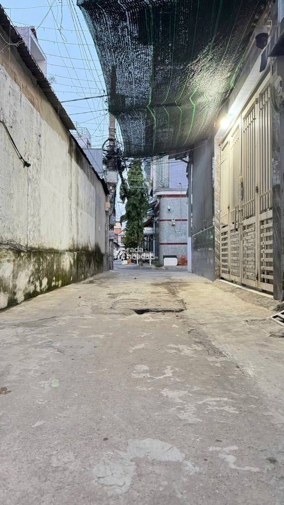 TÂN PHÚ_ĐỖ THỪA LUÔNG_HẺM XE HƠI ĐỖ CỬA - 62M2 NGANG 4M - DÀI 15,5M.NGAY MẶT TIỀN - CHỈ 6.2 TỶ  TL