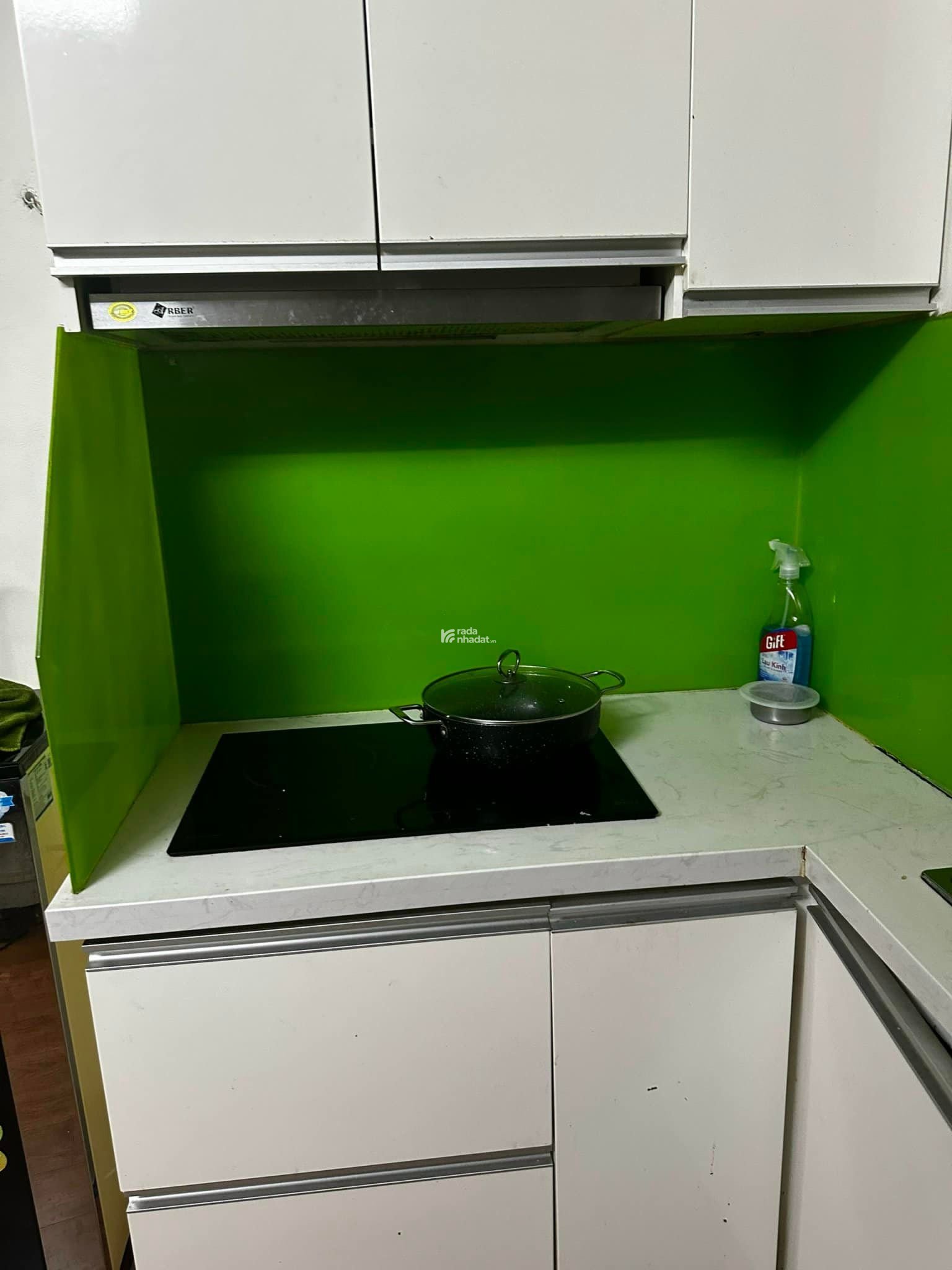 Cần cho thuê gấp căn hộ có đồ chung cư Handico 5, ngõ 622 Minh Khai, liền kề Time City, chỉ 10tr