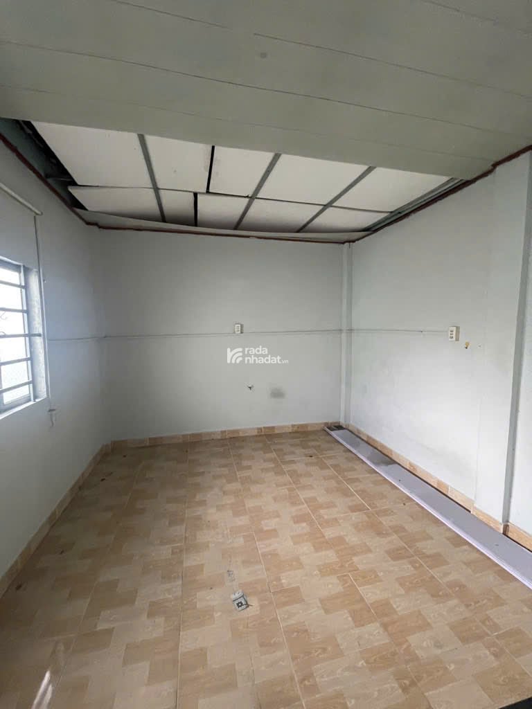 HÀNG HIẾM -BÁN NHÀ SỔ HỒNG RIÊNG LÊ ĐÌNH CẨN - GIÁP TÊN LỬA. CHỈ 2.1 TỶ THƯƠNG LƯỢNG