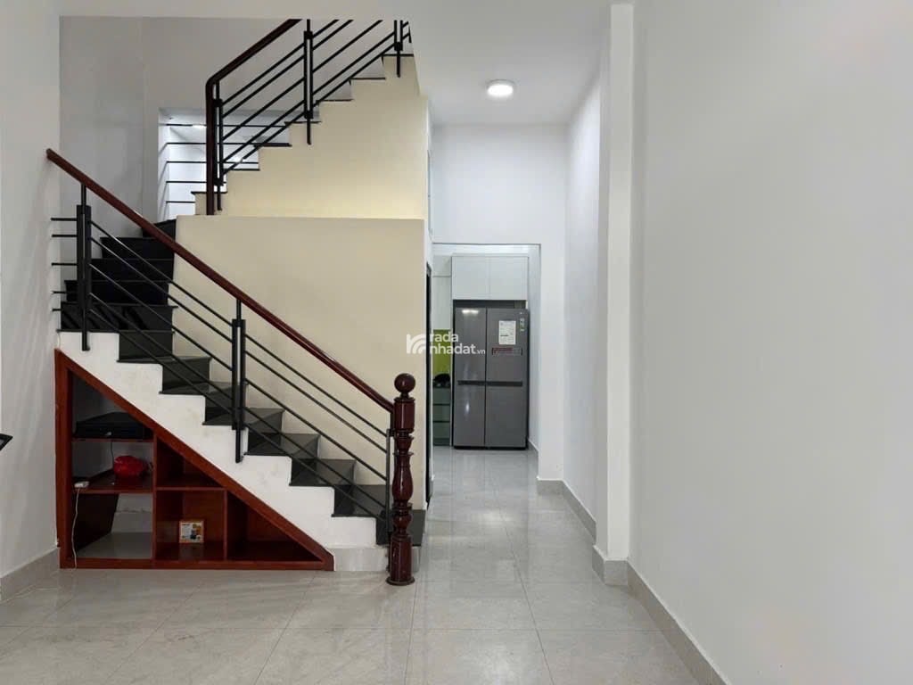 Mặt tiền đường số cạnh Chợ Tân Mỹ Phú Mỹ Hưng ngang 4m dài 10m nhà 3 tầng 3 phòng chỉ 10 tỷ nhỉnh