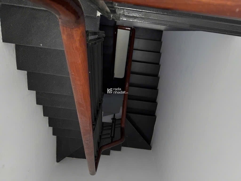 Mặt tiền đường số cạnh Chợ Tân Mỹ Phú Mỹ Hưng ngang 4m dài 10m nhà 3 tầng 3 phòng chỉ 10 tỷ nhỉnh