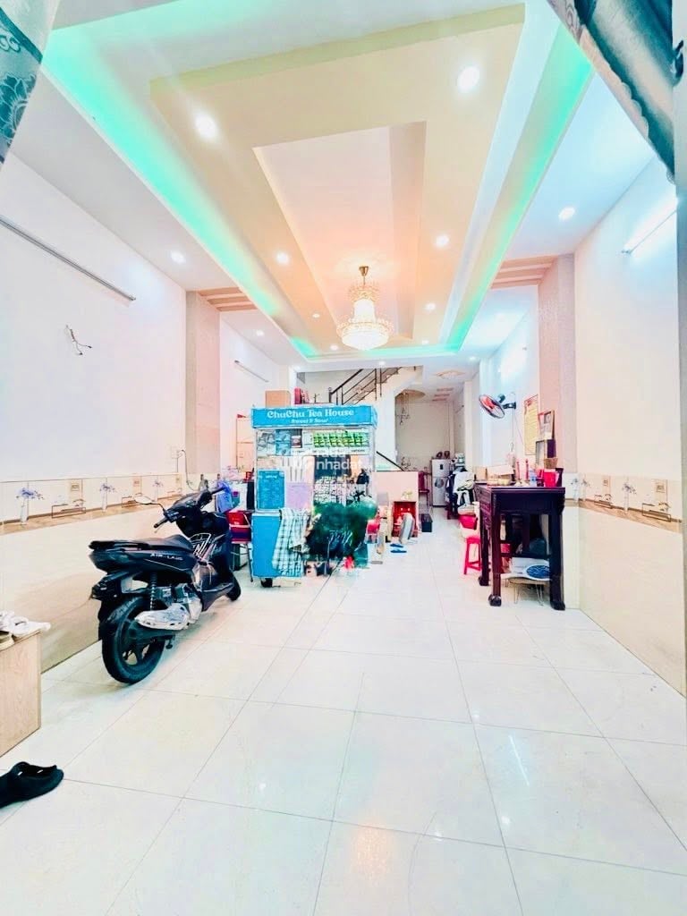 CHDV GẦN ĐH CÔNG THƯƠNG  5P AEON  HXH  57M 4 TẦNG 6PN TẦM 6.X 