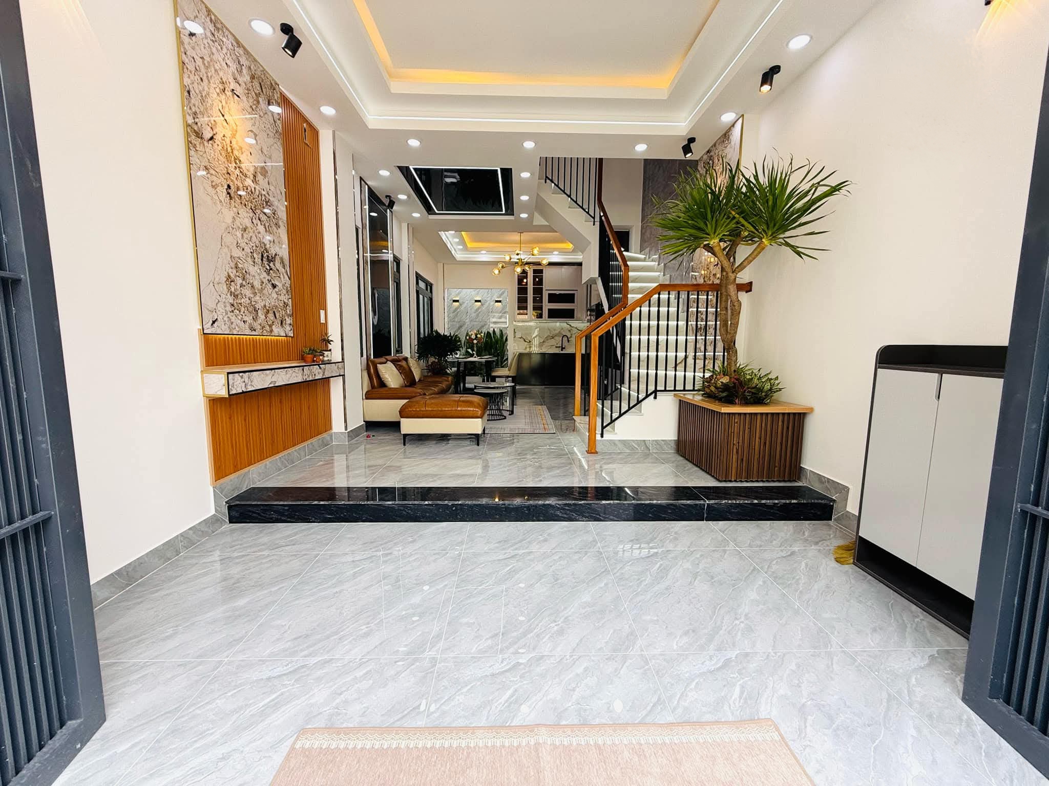 Chú Cẩm bán giá 4 tỷ 880 nhà 43m2 Đường số 22, Hiệp Bình Chánh.Cách chợ Hiệp Bình 700m