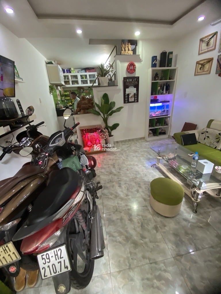 BÁN NHÀ PHẠM THẾ HIỂN PHƯỜNG 6 QUẬN 8 35M2 2.6 TỶ SỔ HỒNG RIÊNG