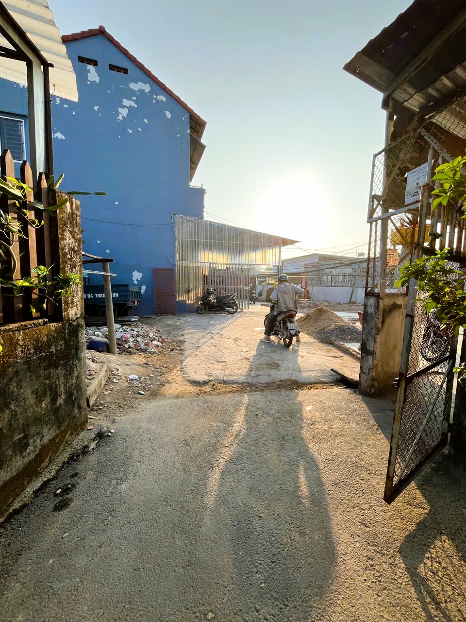 NGANG 9.4M CỰC HIẾM, 199M2 THỔ CƯ, CÁCH MẶT TIỀN 2 CĂN, XÂY DỰNG NGAY, CHỈ 50tr/m2