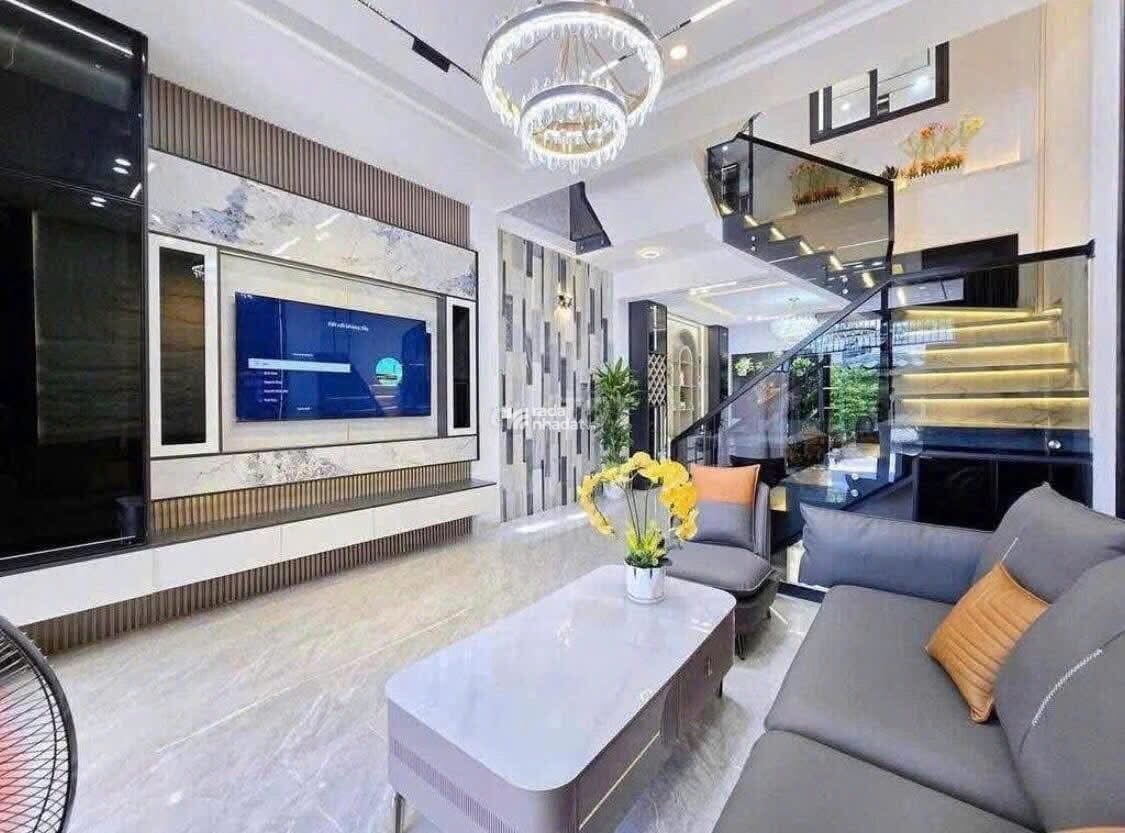 BÁN NHÀ PHỐ ĐẸP GẦN CHỢ BÌNH CHÁNH CẦN ĐƯỚC LONG AN 95m2 GIÁ CHỈ 2 TỶ450 SHR