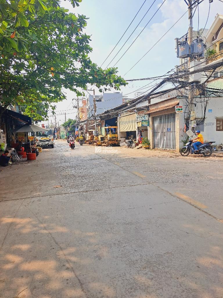 Mặt tiền Bùi Tư Toàn 1800m2 ngang 20m nở hậu, có 120tr/th SHR thổ cư, giá 125 tỷ TL