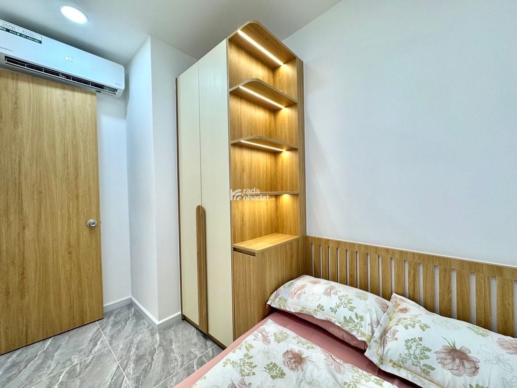 Khu Phan Xích Long - 25m2 - 2 Tầng đúc - Gần Mặt tiền - Ngay khu Phố Ẩm Thực - Full nội thất