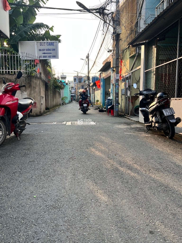 BÁN NHÀ CHÍNH CHỦ 61M2 HXH HOÀNG HỮU NAM, Q9. GIÁ NHỈNH 4 TỶ