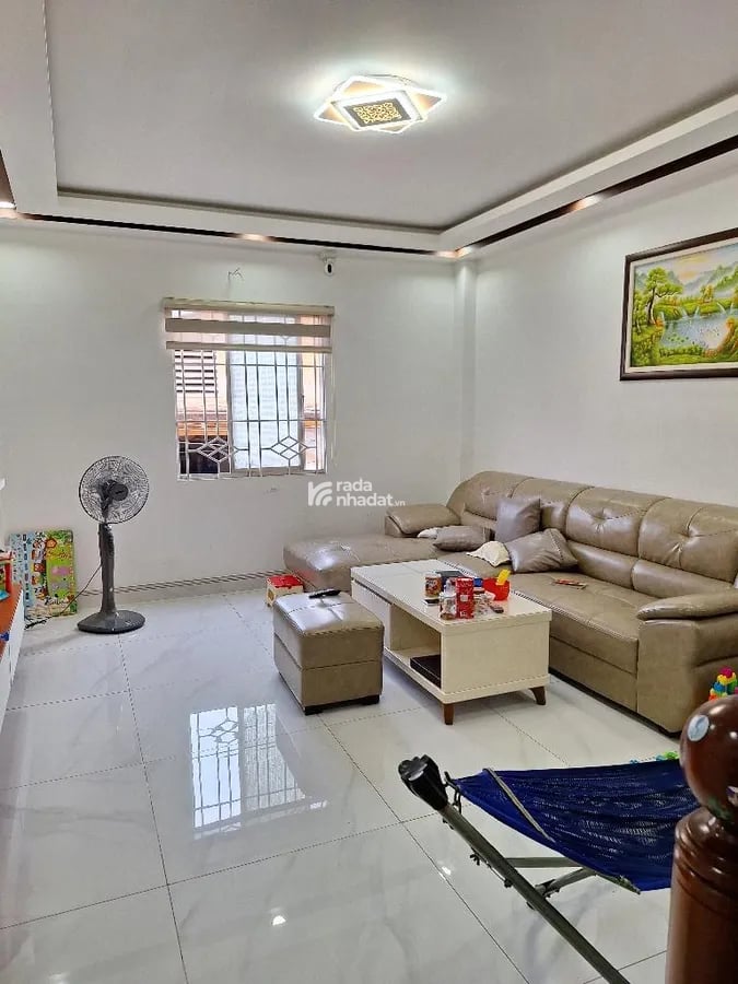 Bán nhà 4 tầng Nguyễn Hồng Đào, Phường 14, Tân Bình chỉ 12 tỷ