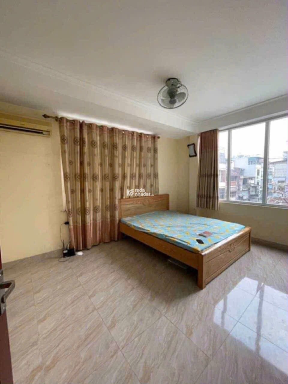 Cho thuê Phòng tầng 5 ngõ Bạch Mai- Hai Bà Trưng - dt 22m2-Giá 4tr3