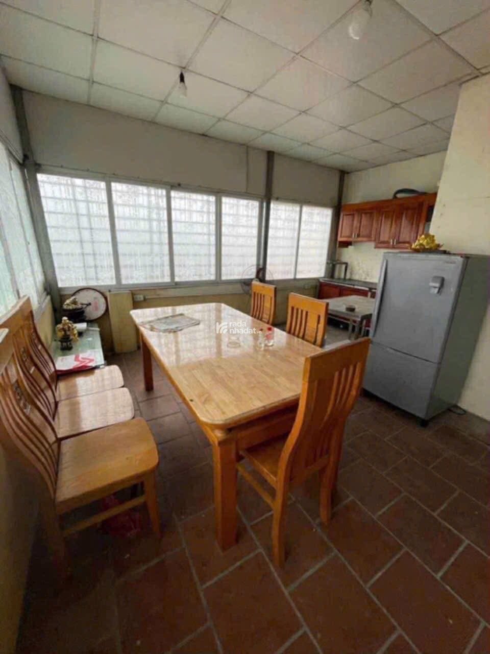 Cho thuê Phòng tầng 5 ngõ Bạch Mai- Hai Bà Trưng - dt 22m2-Giá 4tr3