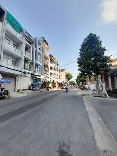 NHÀ BÁN TRẦN VĂN KIỂU Q6 - ĐỐI DIỆN CC CAPELLA (4X18) GIÁ 13,8 TỶ 