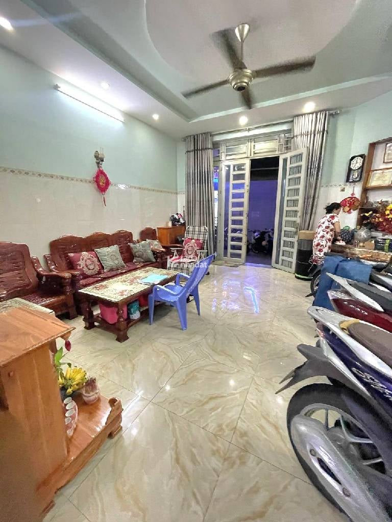 NHÀ TÂN PHÚ GÒ DẦU MẶT TIỀN 6M, 4 TẦNG  NGAY AEON MAILL TÂN PHÚ HÀNG XÓM TRUNG TÂM THƯƠNG MẠI.