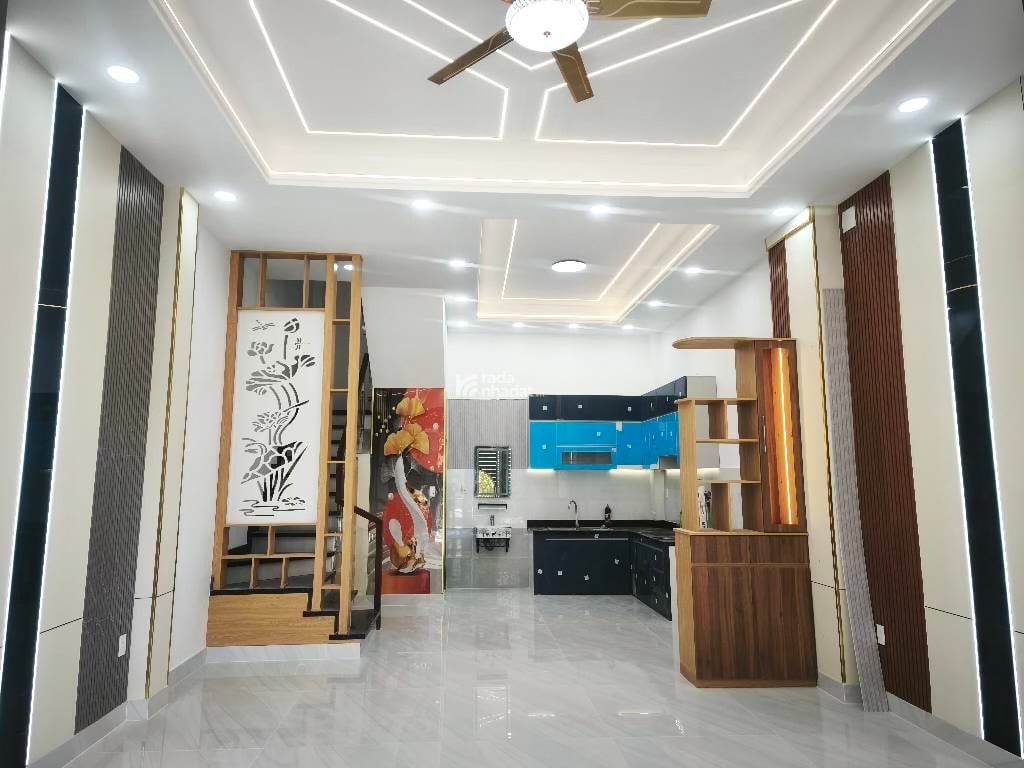 NHÀ 4 TẦNG MỚI XÂY VÀO Ở NGAY THIẾT KẾ HIỆN ĐẠI - HẺM XE HƠI VÀO NHÀ - NGANG HIẾM 5.15M - KHÔNG LỘ 