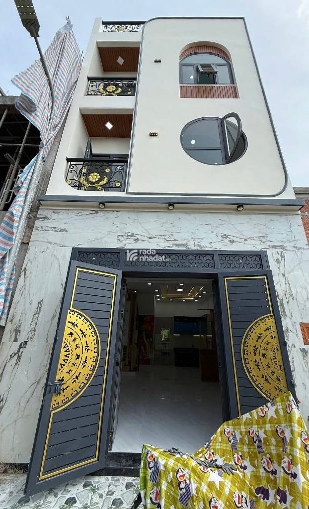 NHÀ 4 TẦNG MỚI XÂY VÀO Ở NGAY THIẾT KẾ HIỆN ĐẠI - HẺM XE HƠI VÀO NHÀ - NGANG HIẾM 5.15M - KHÔNG LỘ 