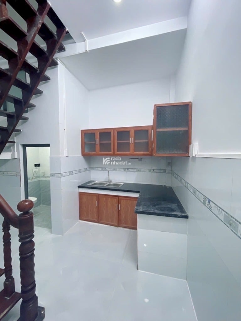 BÁN GẤP NHÀ MỚI NGAY NGÃ TƯ 4 XÃ -LÊ VĂN QUỚI -1 TRỆT 1 LẦU