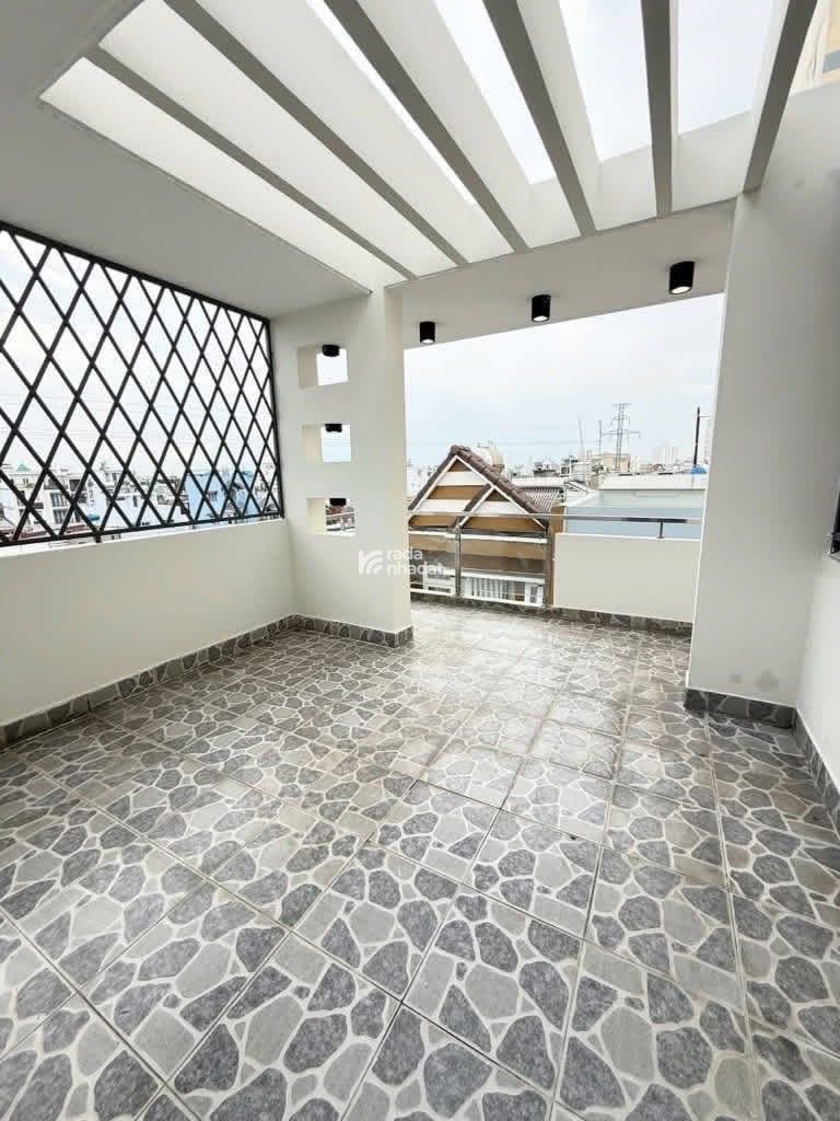 Nhà đẹp đường Nguyễn Thiện Thuật,phường 14, Bình Thạnh thoáng mát, khu dân cư yên tĩnh, Sổ riêng