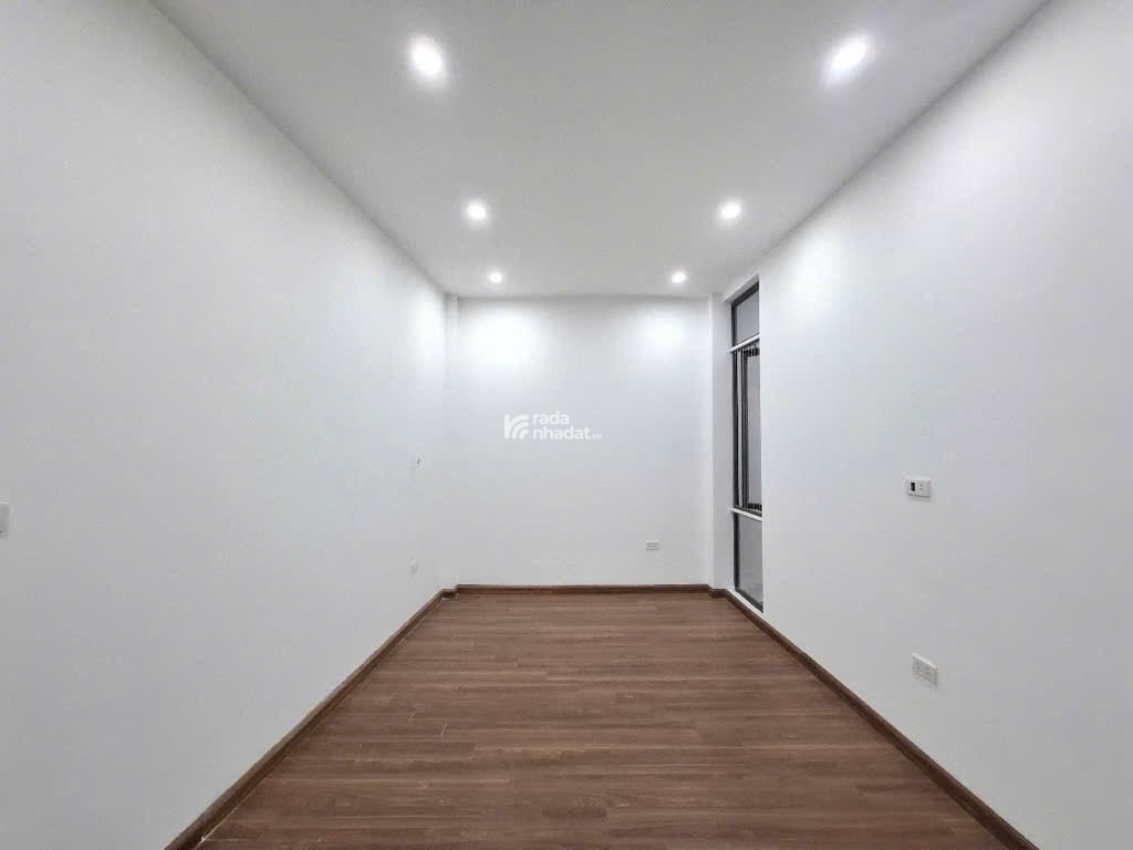 Nhà siêu hiếm ngõ 35 Lê Đức Thọ, Mỹ Đình, ô tô đỗ cổng, 5 tầng, 41m2, mt 4m5 chỉ 9 tỷ.