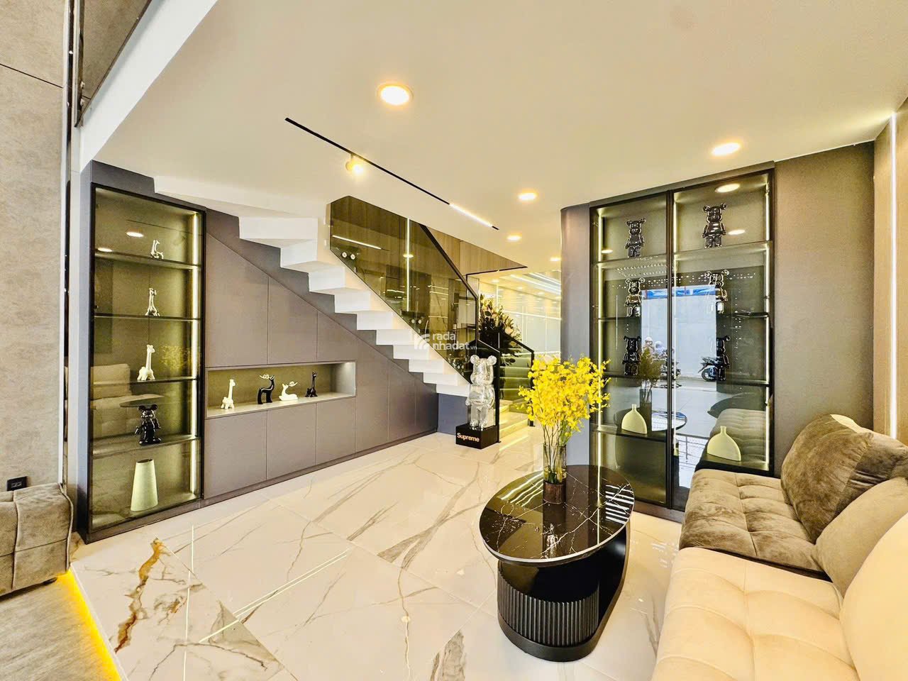 NHÀ MỚI XÂY  MẶT TIỀN ĐẸP GIỮA TRUNG TÂM BÌNH TÂN 