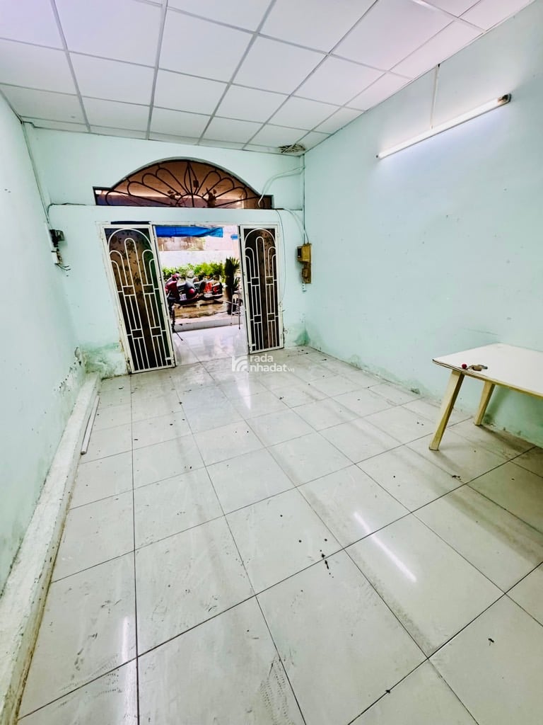 NGỘP BANK CẦN BÁN GẤP -  nhà C4,  75m2 (3,5m x 22m)  , sổ riêng -  Giá giám chỉ còn  3,4 tỷ  