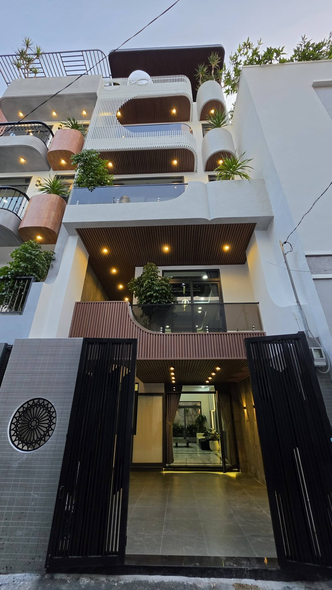 Nhà 5x15m Hà Huy Giáp Q12 - Full Nội Thất -Phòng Xông Hơi -SHR