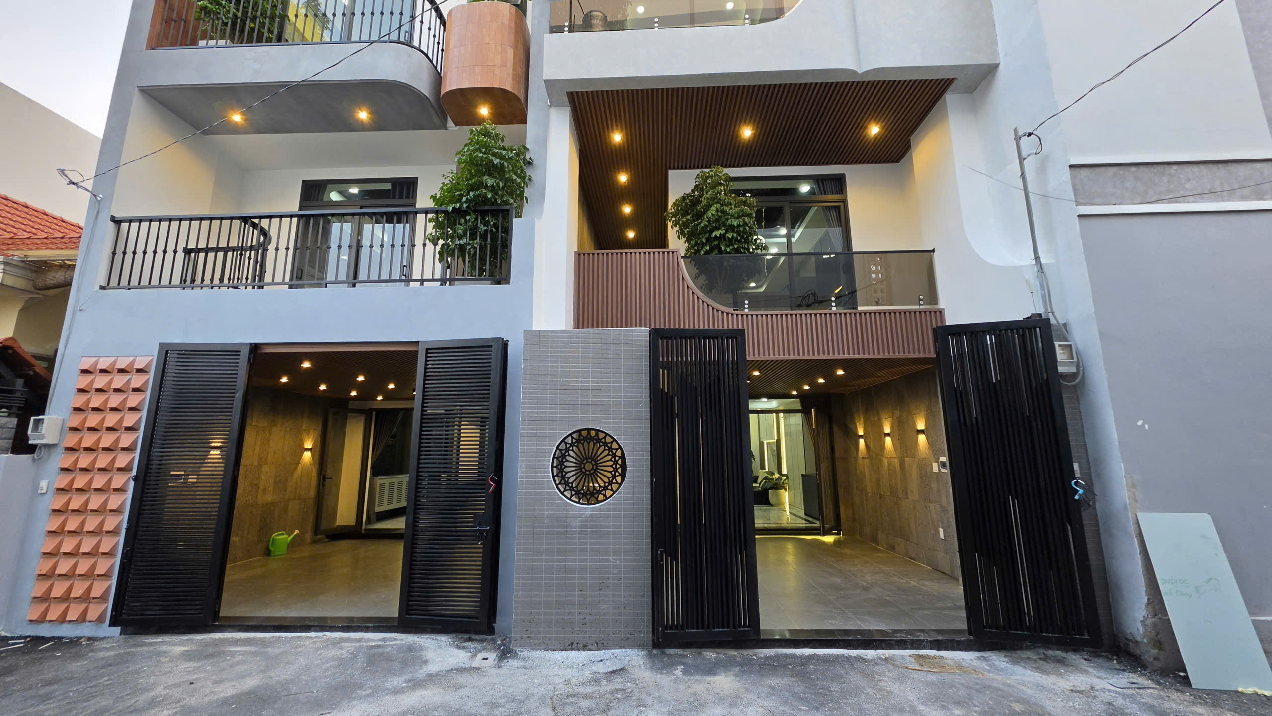 Nhà 5x15m Hà Huy Giáp Q12 - Full Nội Thất -Phòng Xông Hơi -SHR