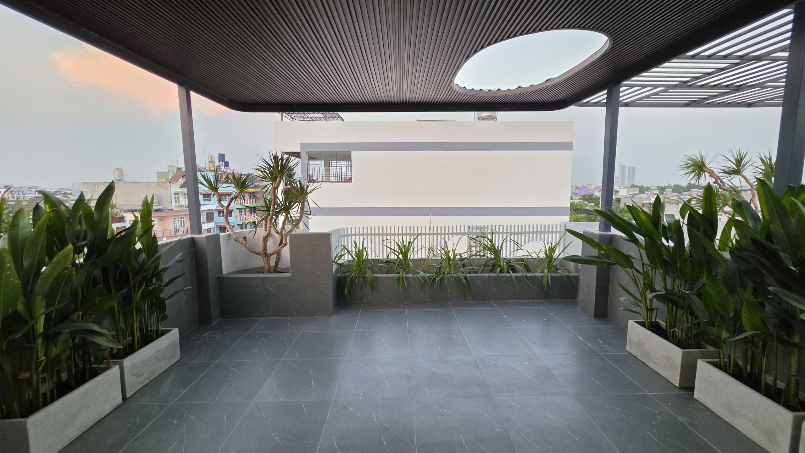 Nhà 5x15m Hà Huy Giáp Q12 - Full Nội Thất -Phòng Xông Hơi -SHR