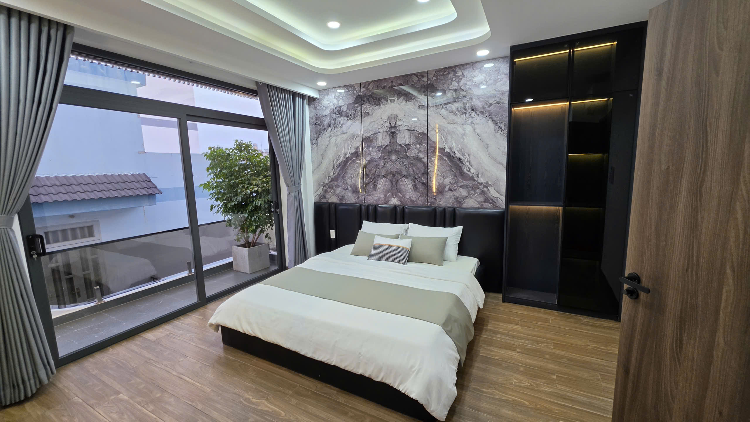 Nhà 5x15m Hà Huy Giáp Q12 - Full Nội Thất -Phòng Xông Hơi -SHR