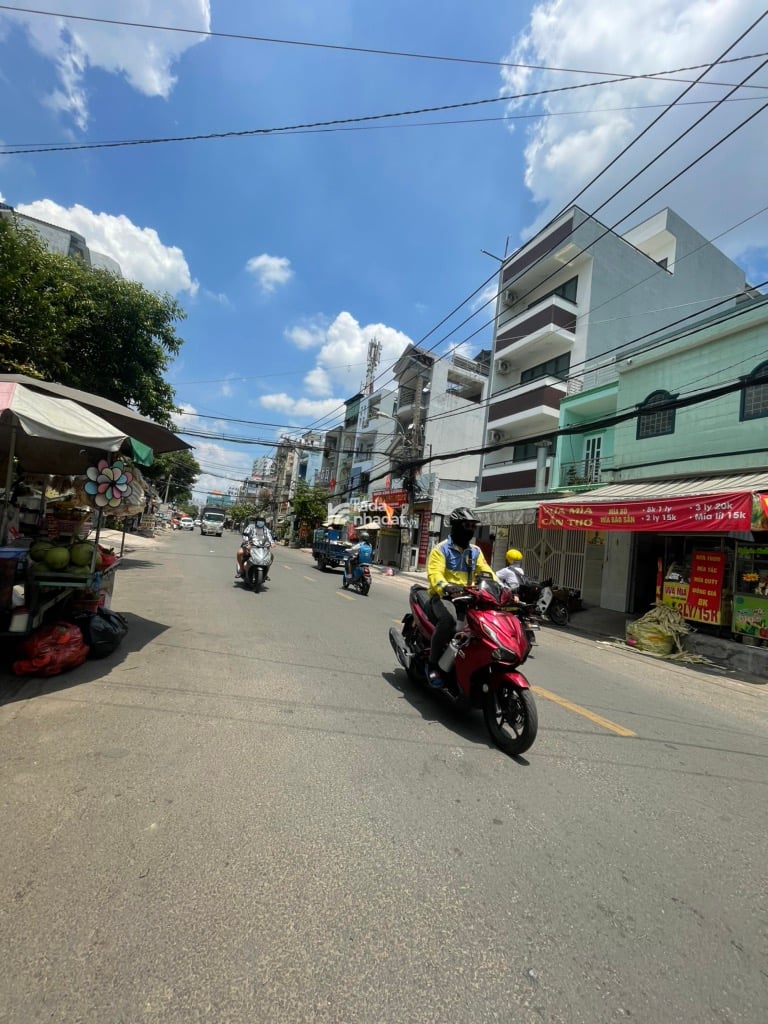  MẶT TIỀN LÝ THÁNH TÔNG - TÂN PHÚ - NGAY ĐOẠN TÔ HIỆU - 4x20 - 4 TẦNG Ở NGAY 