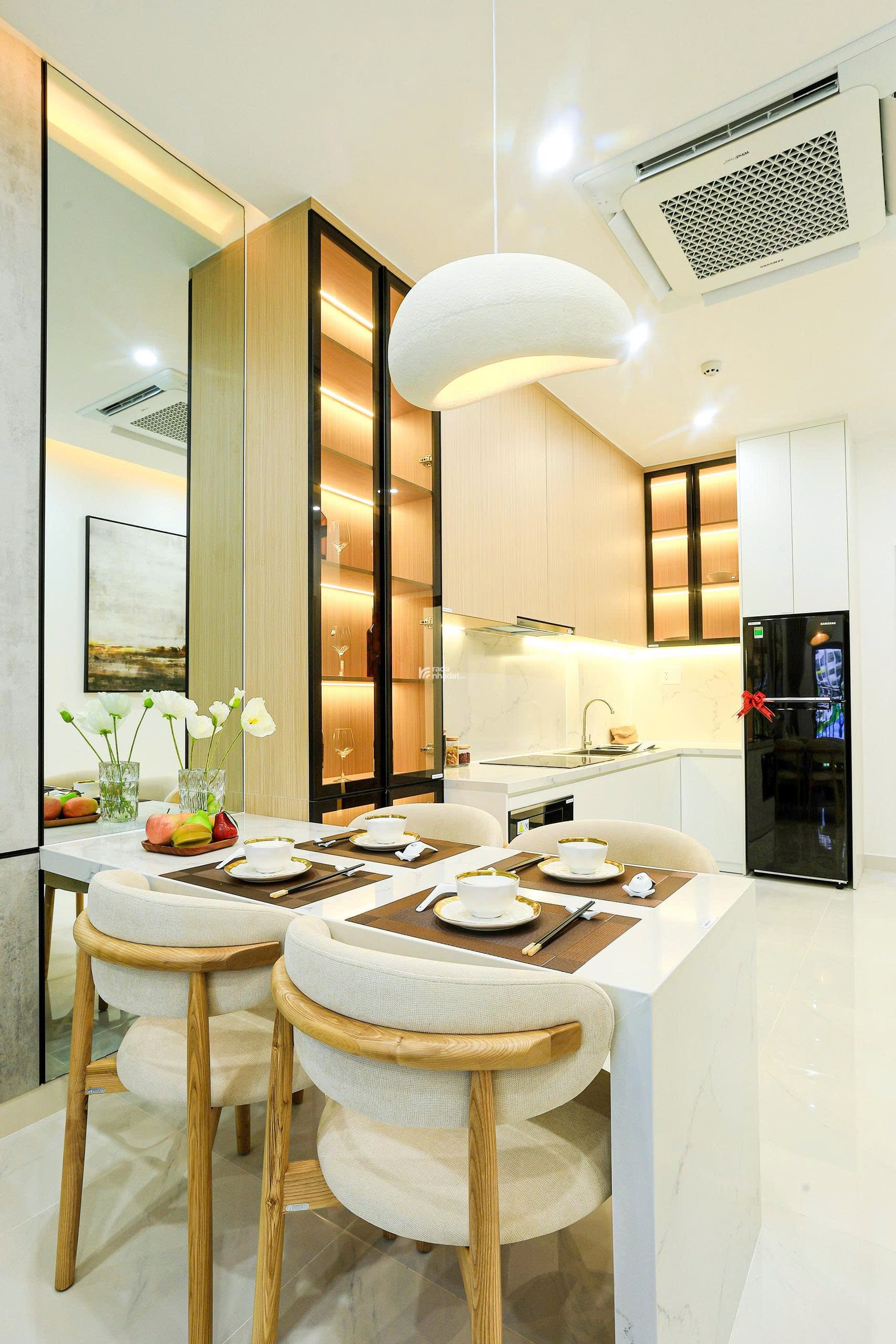 Bán căn hộ Destino 2PN/50m2. Giá 1,3x tỷ/SHR ngay chợ Bình Chánh. Trả 300 triệu nhận nhà ngay