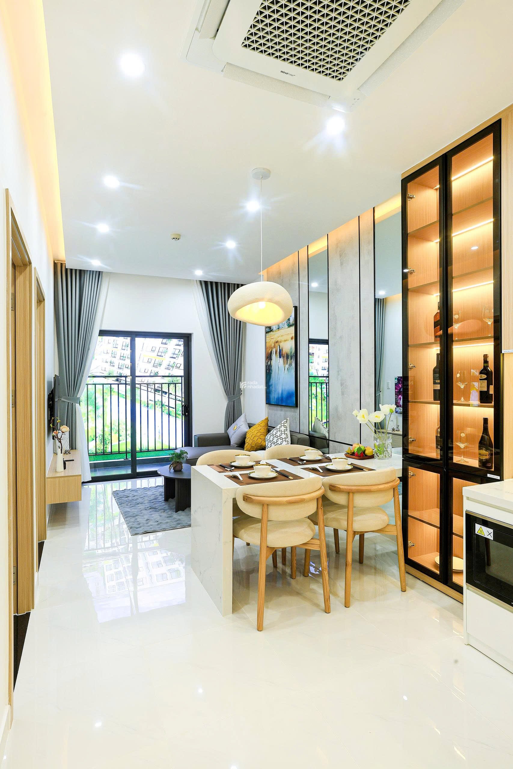 Bán căn hộ Destino 2PN/50m2. Giá 1,3x tỷ/SHR ngay chợ Bình Chánh. Trả 300 triệu nhận nhà ngay