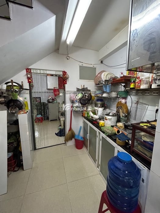 BÁN NHÀ PHƯỜNG 8 QUẬN 6 80M2 5.4 TỶ 7.5X10.5M 5PN BTCT SÁT MẶT TIỀN LÒ GỐM