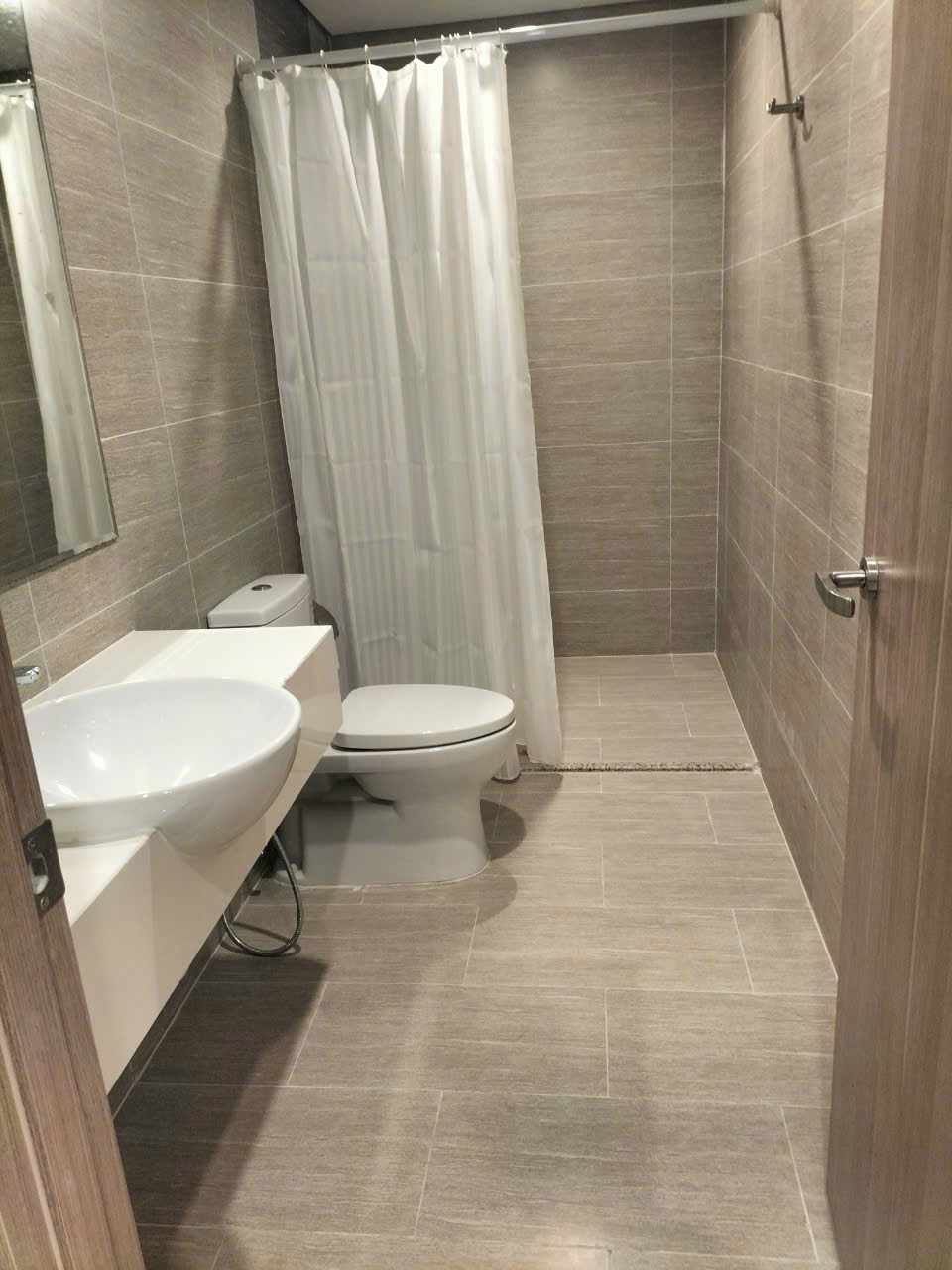 CHO THUÊ CĂN CHUNG CƯ S5.033004 3PN HƯỚNG ĐÔNG NAM CHỈ 10 TRIỆU FULL NỘI THẤT