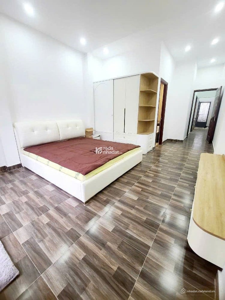 Bán nhà 2 lầu gần sân bay 1tỷ6, 32m2 đường Hoàng Văn Thụ, P4, Quận Tân Bình, Sổ Hồng Riêng