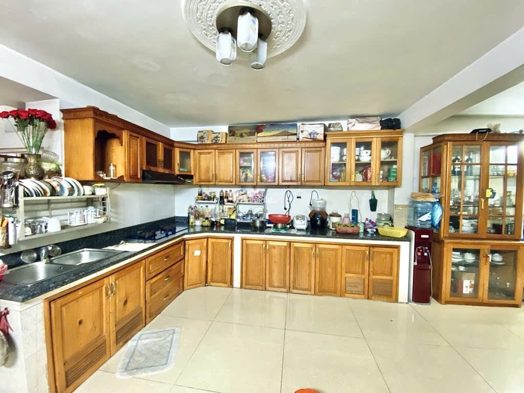 BÁN GẤP, MT THỤT, 5 TẦNG, 170M2, HẺM 6M, 15.x TỶ, NGUYỄN PHÚC CHU, P 15, TÂN BÌNH