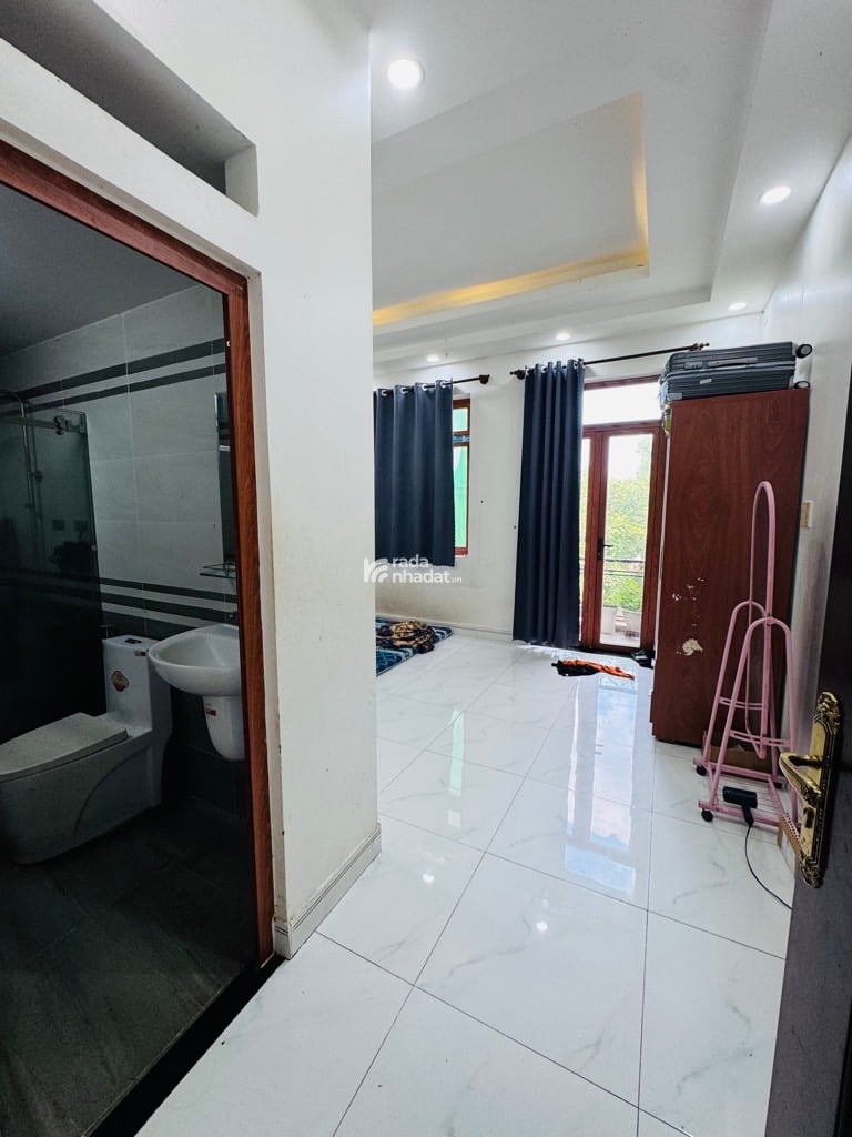 NHÀ MỚI ĐẸP 4 TẦNG NGAY AEON MALL TÂN PHÚ - KHU DÂN TRÍ ĐƯỜNG 5M DÒNG TIỀN 15TR.