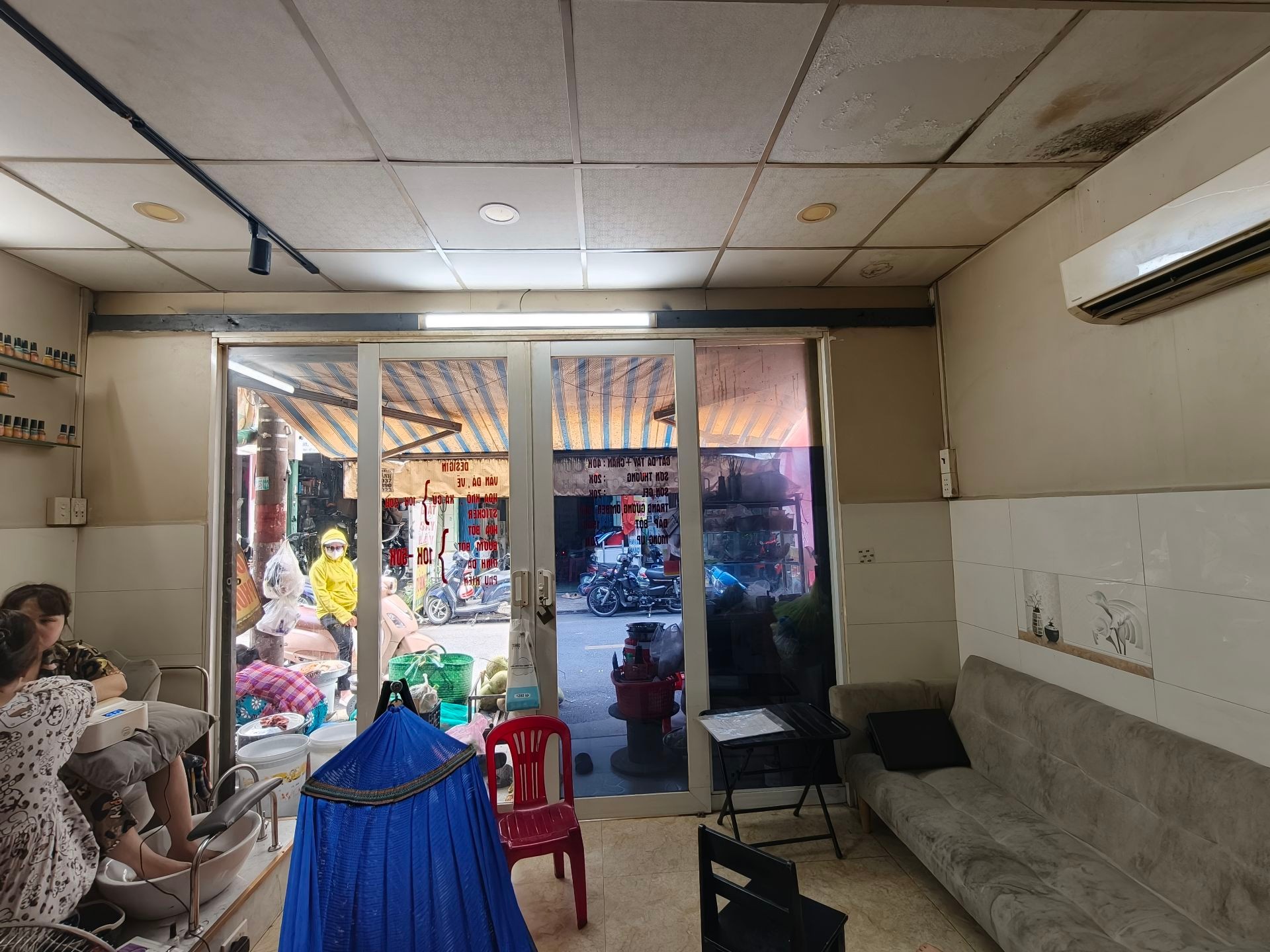 Nhà C4 hẻm 10m Lũy Bán Bích, giáp q11, 200m2, ngang 4.6m nở hậu 7m, DT 30tr/tháng 