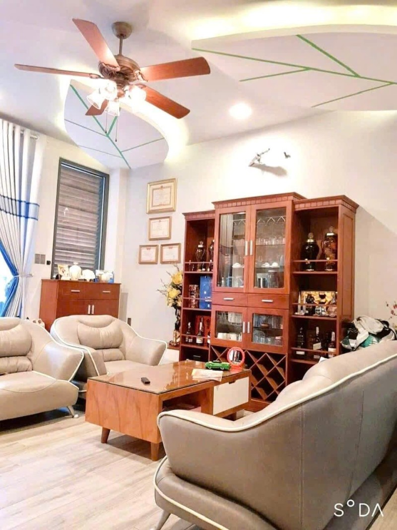 Bán Nhà 4 Tầng - Chợ Cây Xoài - Nội Thất Xịn - Hầm OTO - Quận 2. Giá 13,9 Tỷ
