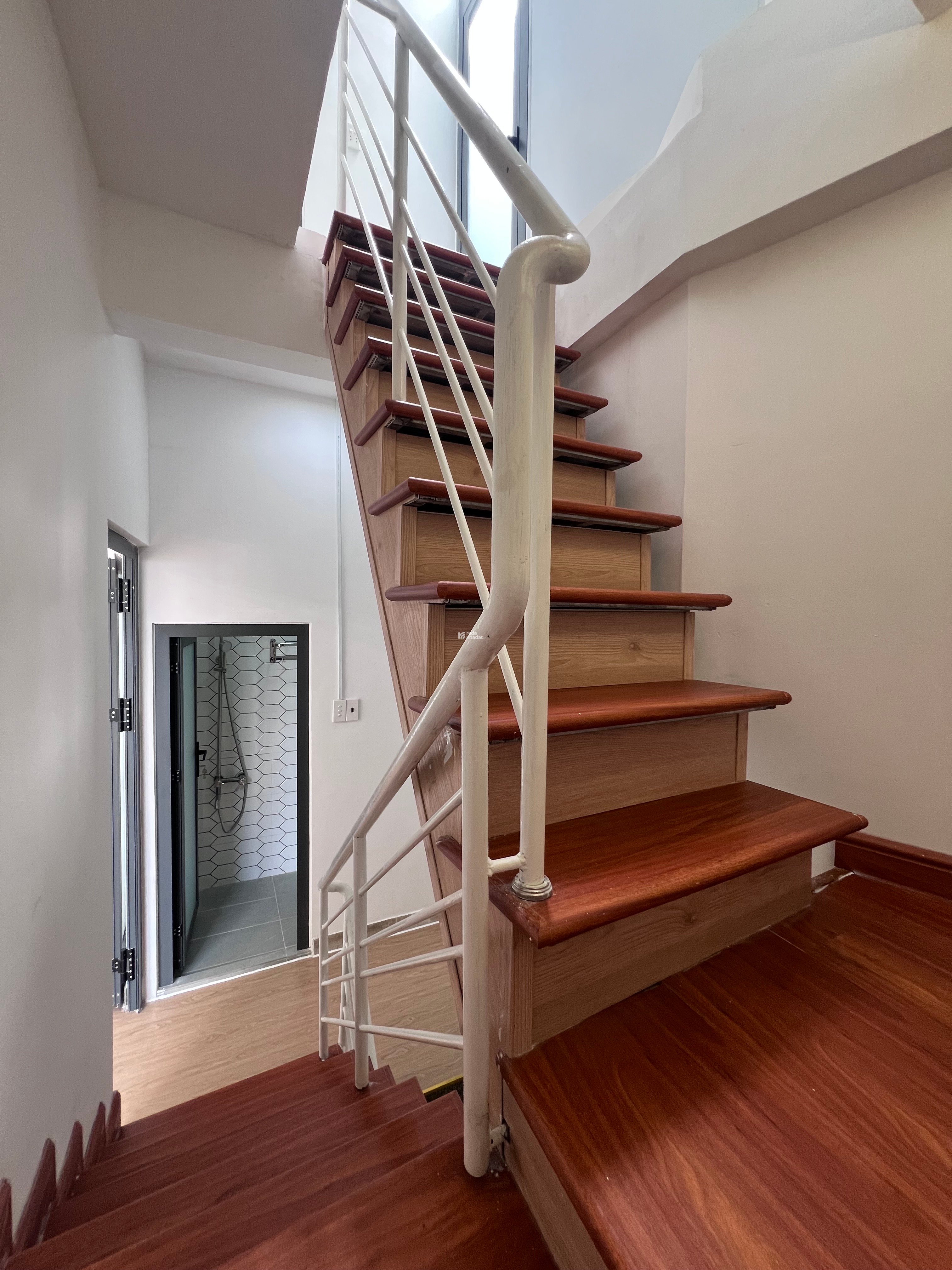 Bán nhà 4m x 7.5m Duy Tân Phú Nhuận 10m ra mặt tiền nhà mới