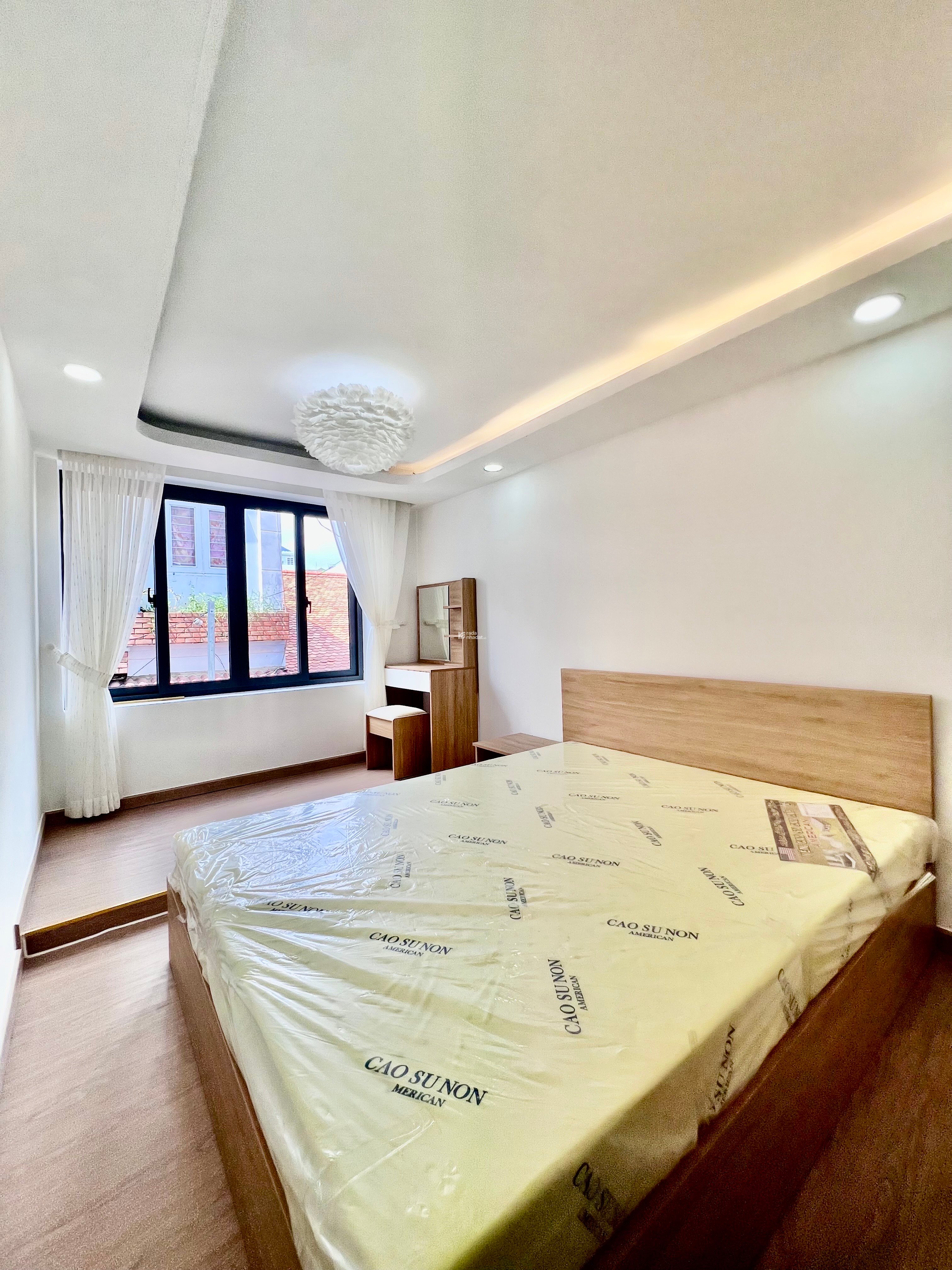 Bán nhà 4m x 7.5m Duy Tân Phú Nhuận 10m ra mặt tiền nhà mới