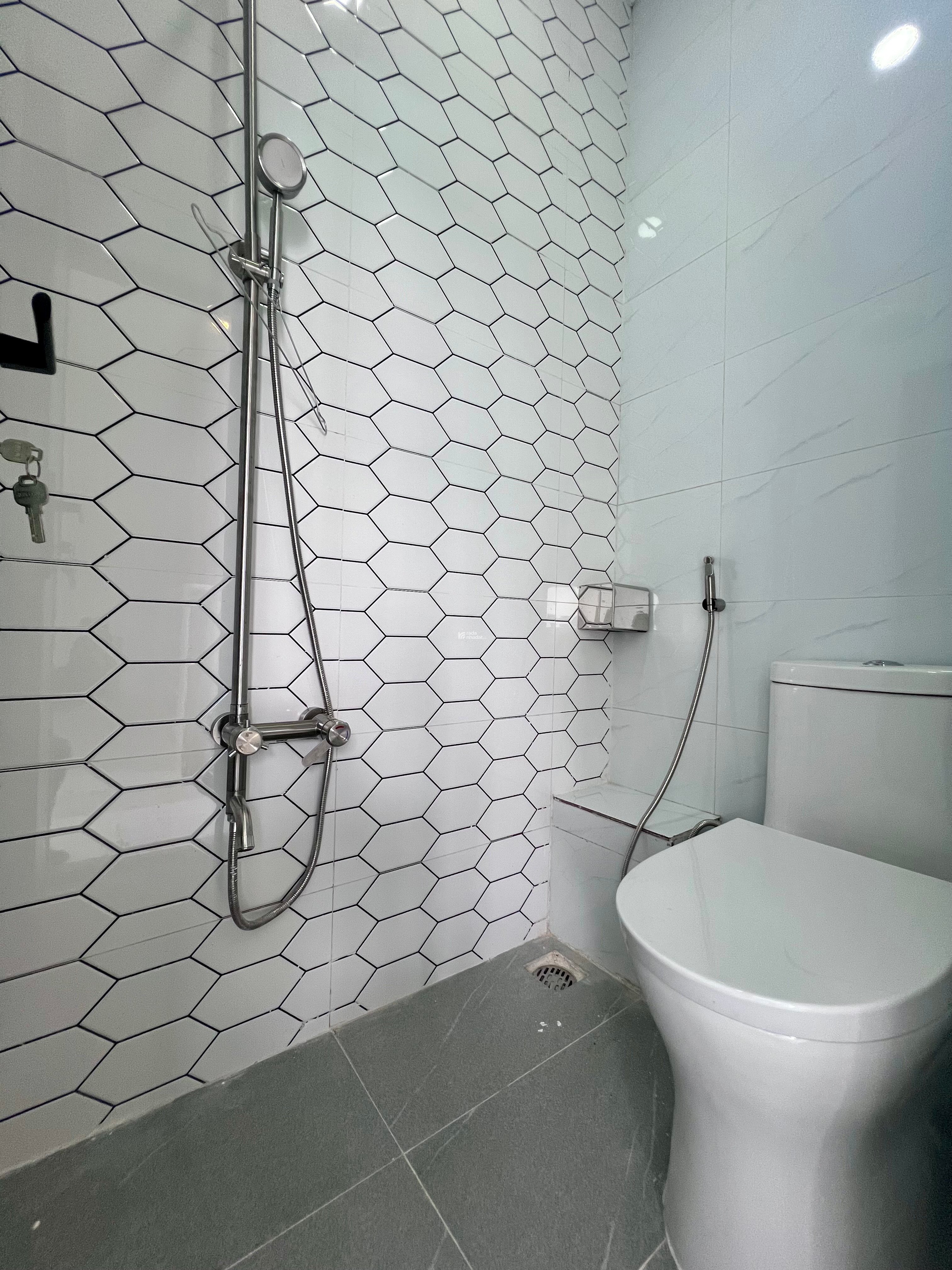 Bán nhà 4m x 7.5m Duy Tân Phú Nhuận 10m ra mặt tiền nhà mới